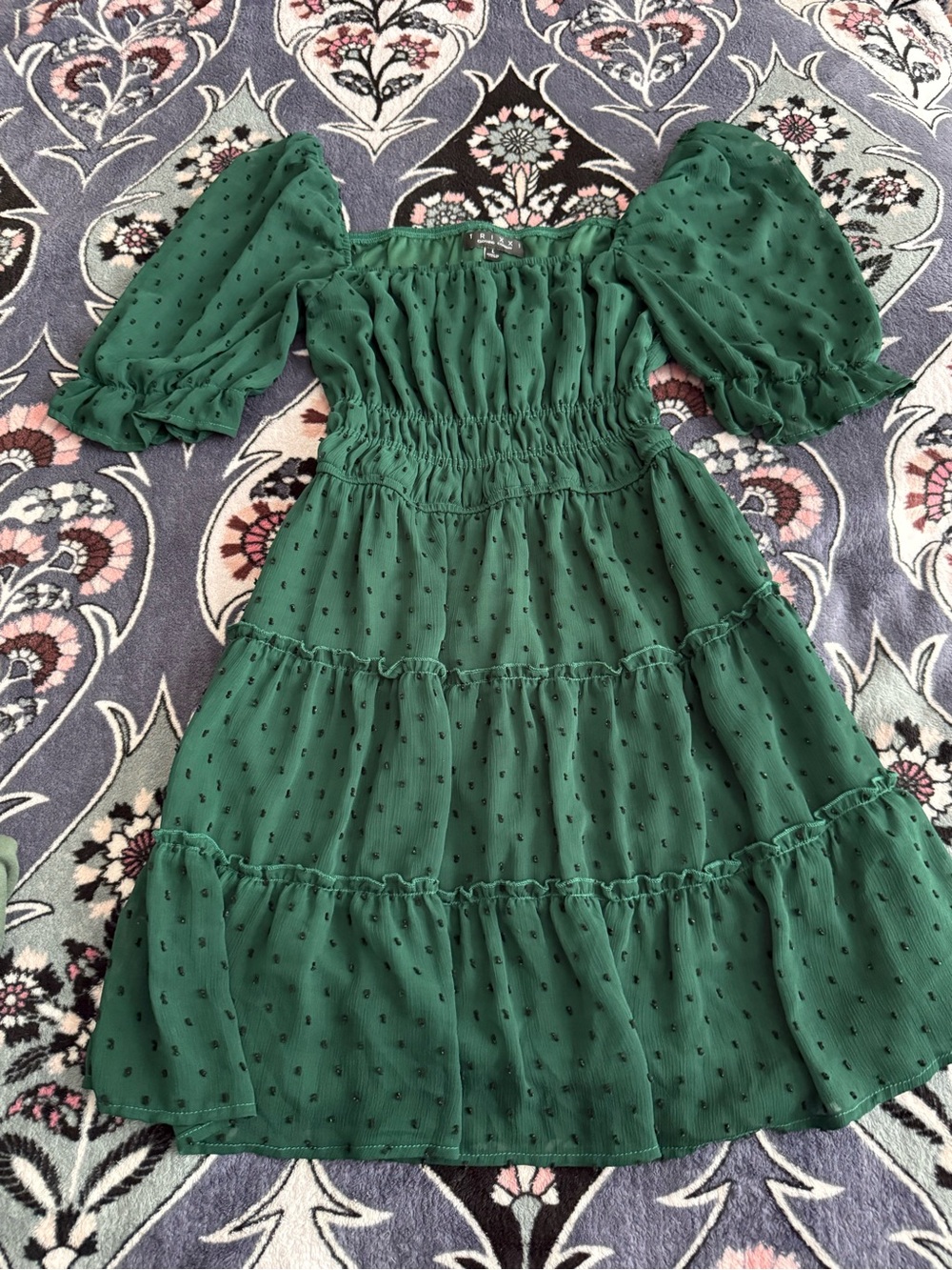Women’s Green Smocked Tiered Dress - Size L